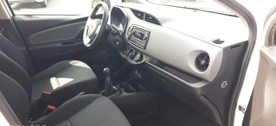 Toyota Yaris cena 42500 przebieg: 143213, rok produkcji 2018 z Lublin małe 37